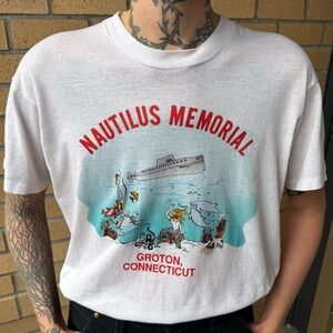 Vintage 80s Single Stitch Graphic Tee Nautilius Submarine Memorial ~ Size Small